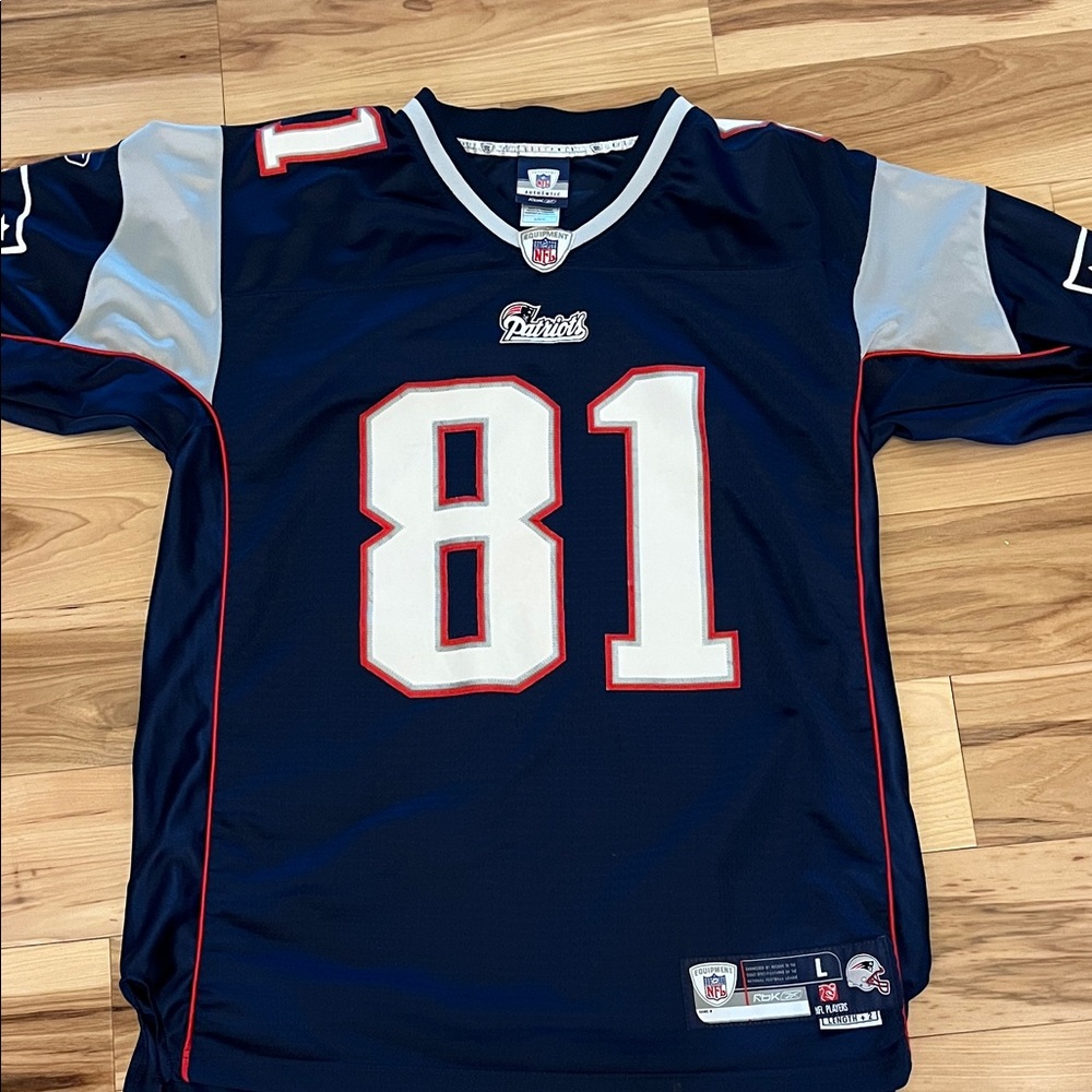 Patriots Navy and Silver Men's Jersey Randy Moss.